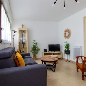 Au Coeur Des Lices Appartement